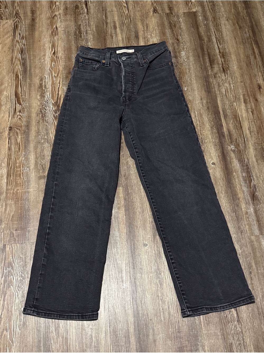 Levi's Ribcage Straight Ankle Jeans Women's 26 Button Fly High Rise in Black